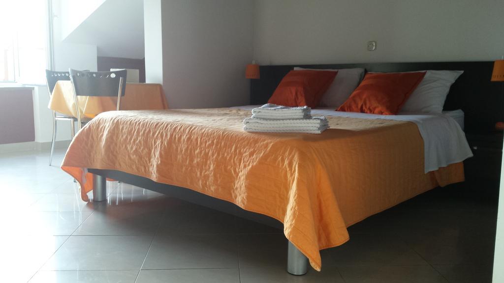 Apartments Riva Trogir Habitación foto